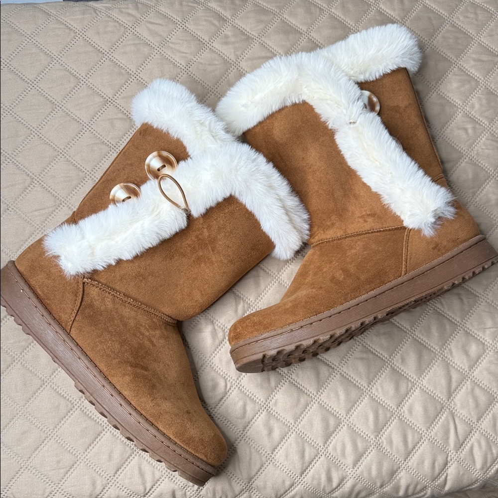 NWOT SO Abigail Faux-Fur Winter Women's Boots